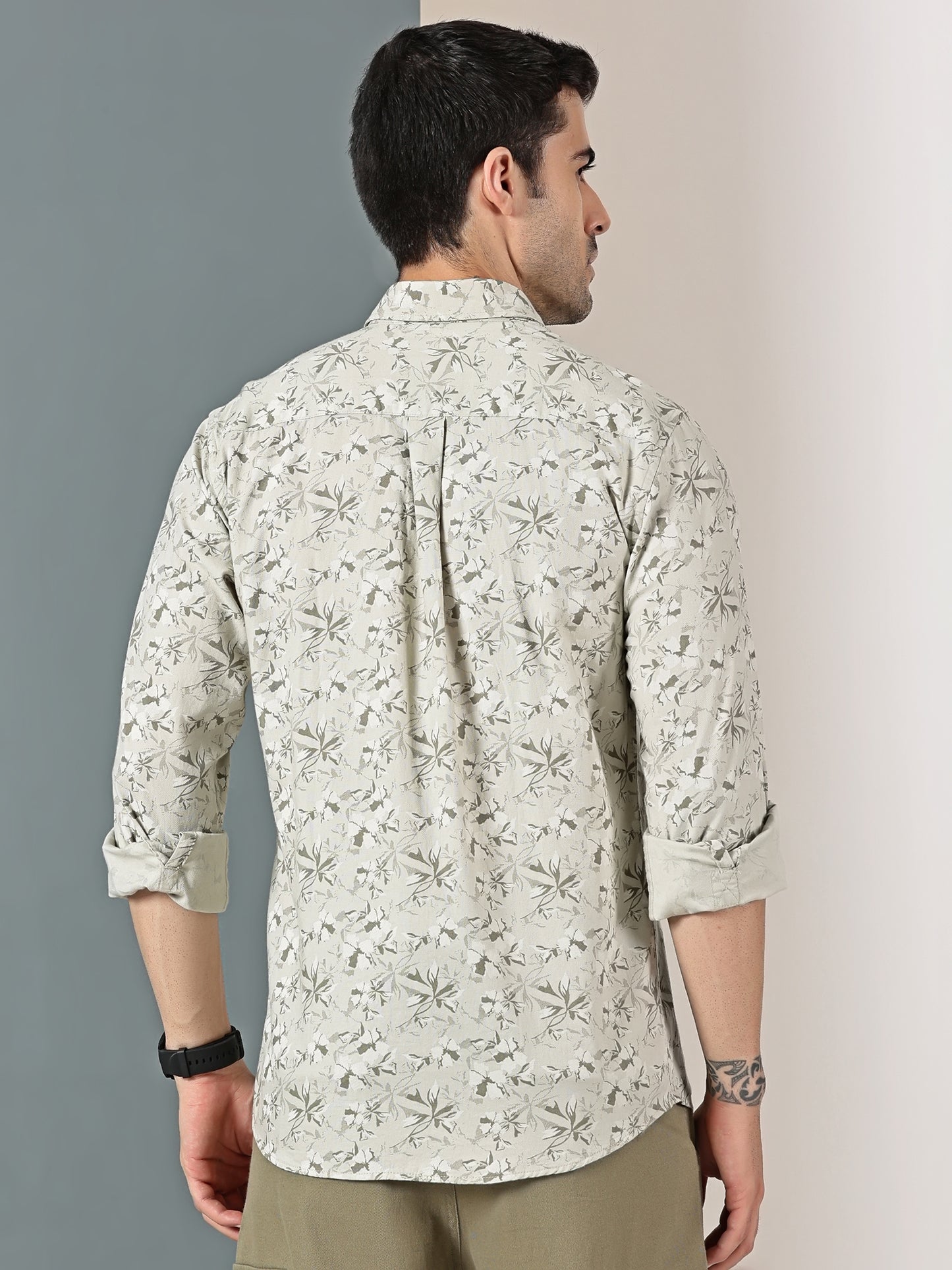 Sand Sage Botanical Dobby Shirt – Subtle Tropical Print