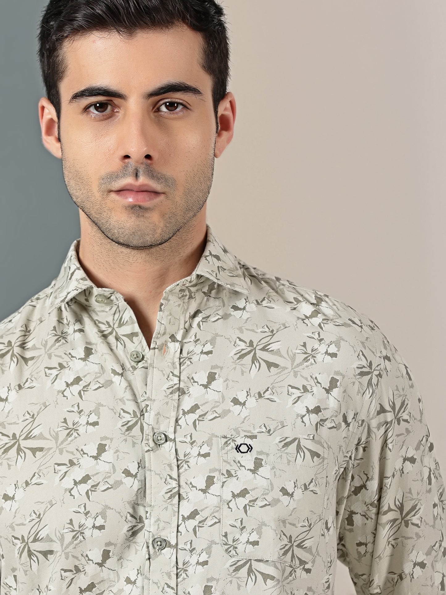 Sand Sage Botanical Dobby Shirt – Subtle Tropical Print